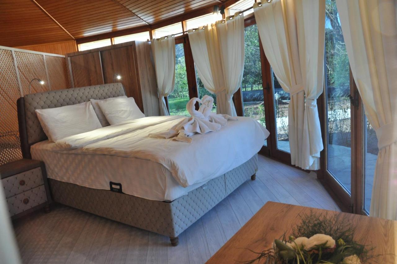 Arcadia Hotel Чирали Екстер'єр фото