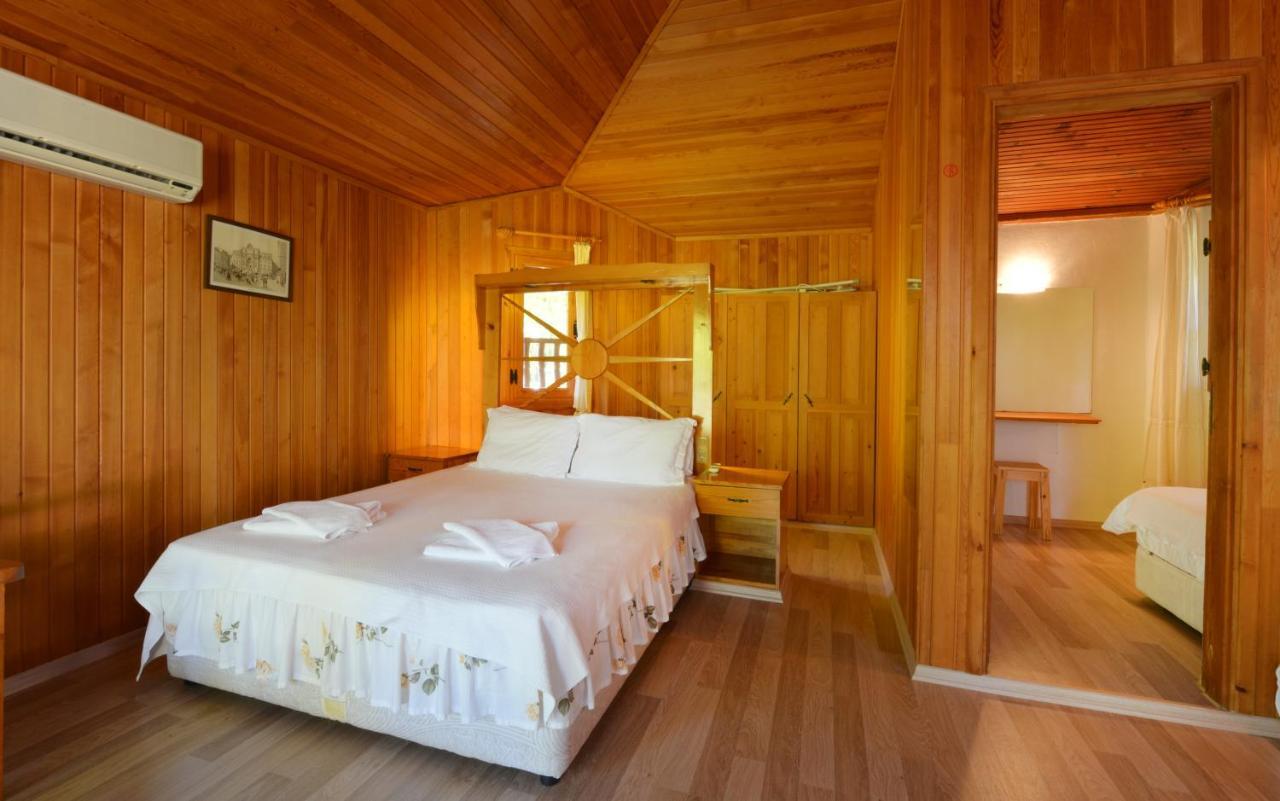 Arcadia Hotel Чирали Екстер'єр фото