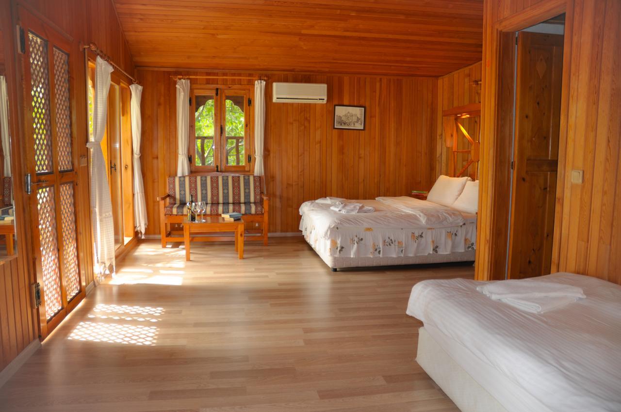 Arcadia Hotel Чирали Екстер'єр фото