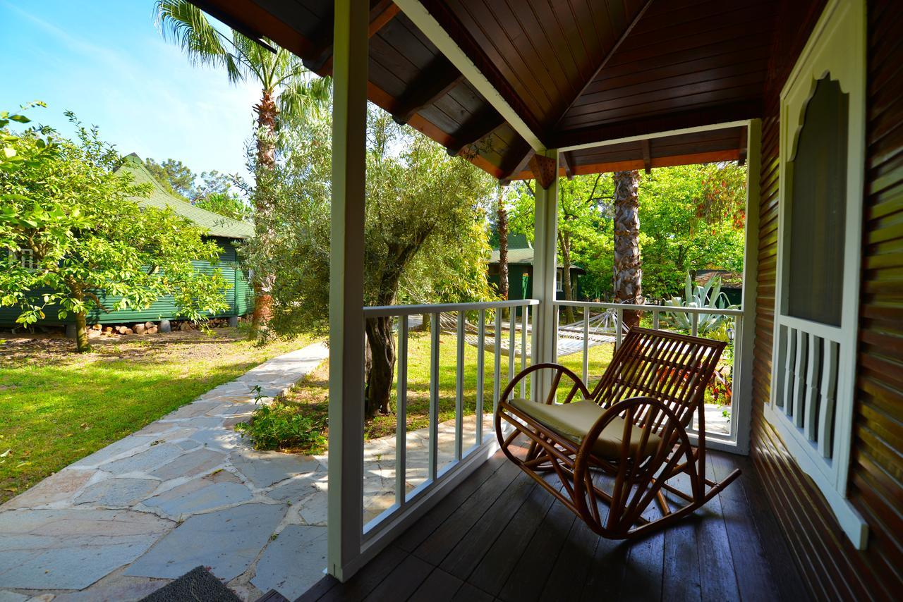 Arcadia Hotel Чирали Екстер'єр фото