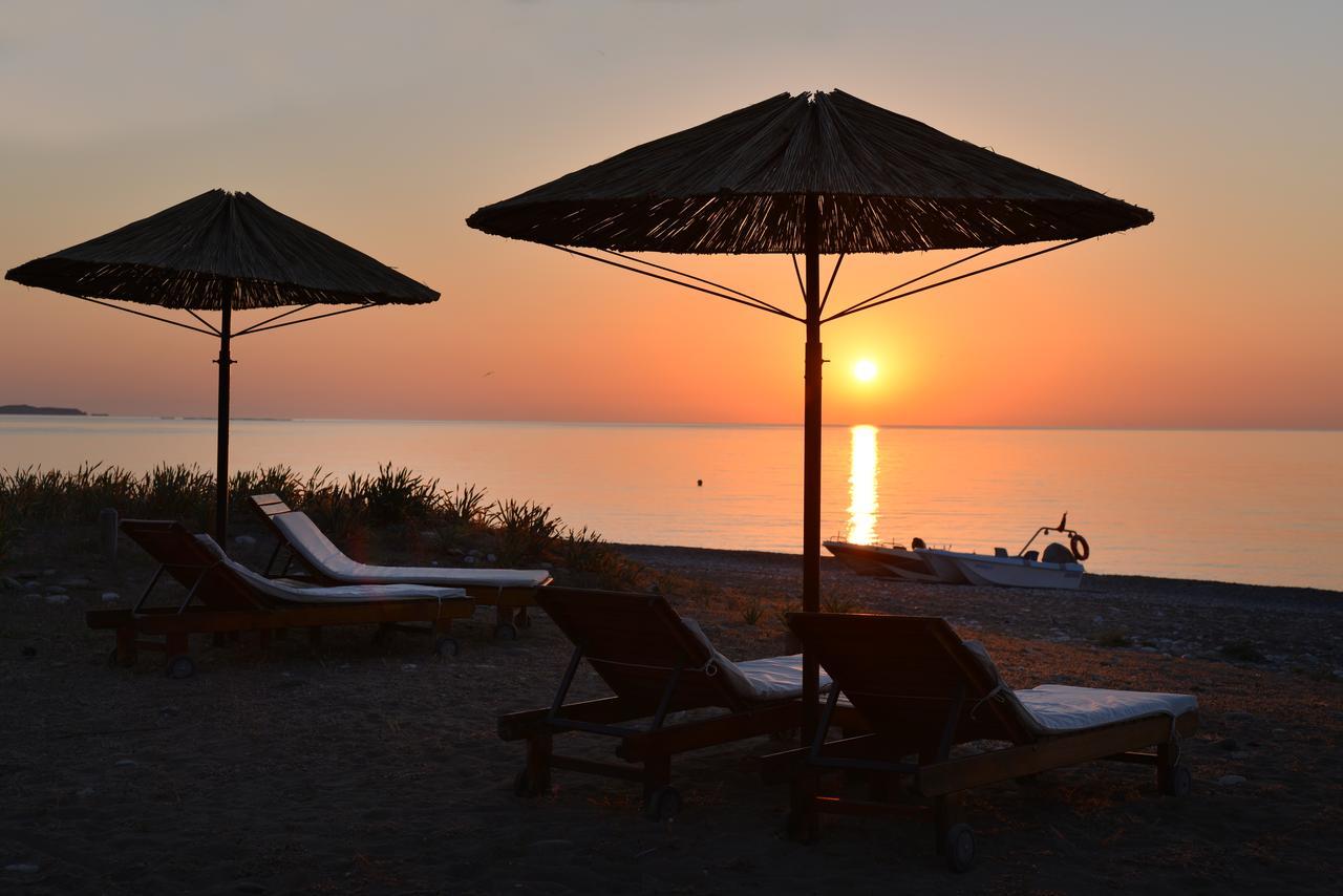 Arcadia Hotel Чирали Екстер'єр фото